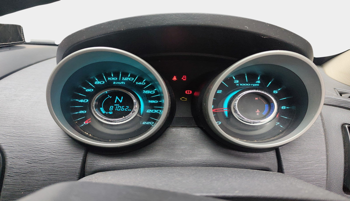 2016 Mahindra XUV500 W10, Diesel, Manual, 81,062 km, interior