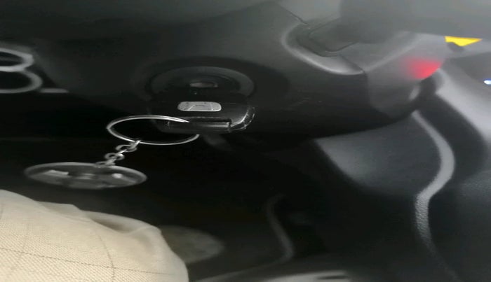 2014 Honda Mobilio 1.5L I-VTEC V, Petrol, Manual, 85,697 km, interior