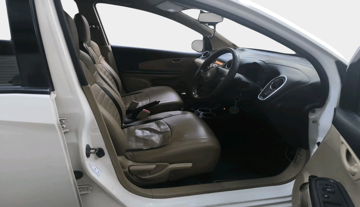 2014 Honda Mobilio 1.5L I-VTEC V, Petrol, Manual, 85,697 km, interior