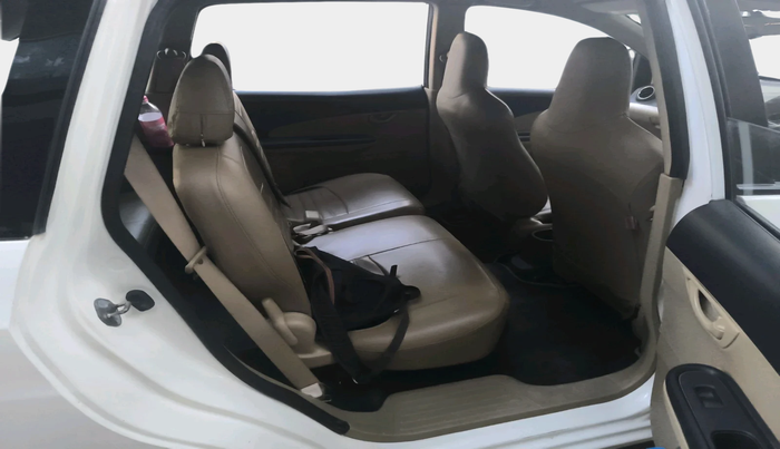 2014 Honda Mobilio 1.5L I-VTEC V, Petrol, Manual, 85,697 km, interior