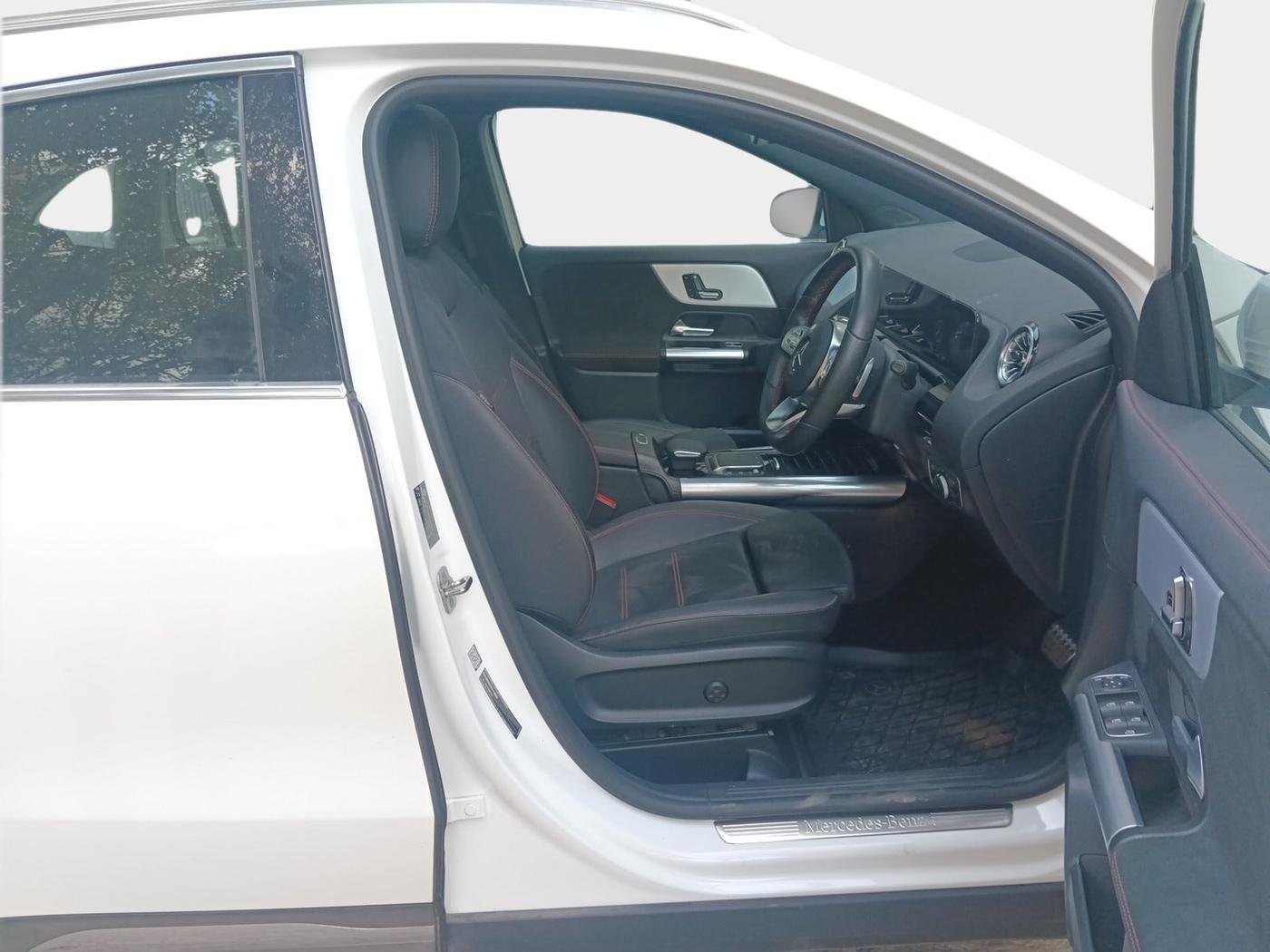 2023 Mercedes Benz GLA Class 220d, Diesel, Automatic, 25,000 km, interior