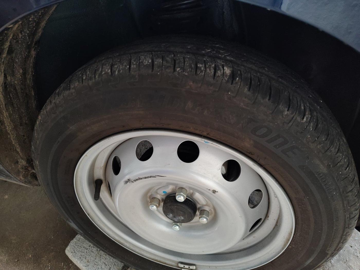 2024 Maruti IGNIS SIGMA 1.2, Petrol, Manual, 455 km, tyre