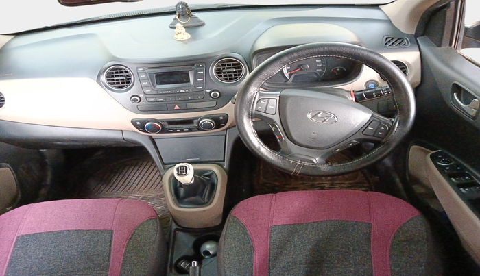 2014 Hyundai Xcent SX 1.2 (O), Petrol, Manual, 83,449 km, interior