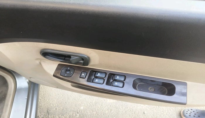 2013 Chevrolet Enjoy 1.3 LS 7 STR, Diesel, Manual, 94,241 km, interior