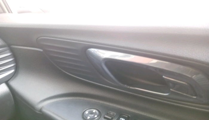 2022 Hyundai NEW I20 SPORTZ 1.2 MT, Petrol, Manual, 60,982 km, interior