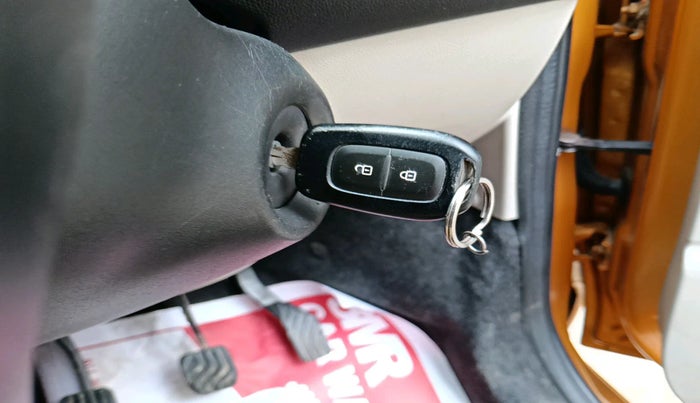 2019 Renault TRIBER RXL MT, Petrol, Manual, 33,661 km, interior