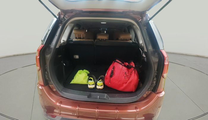 2019 Mahindra XUV500 W11 AT, Diesel, Automatic, 54,193 km, exterior