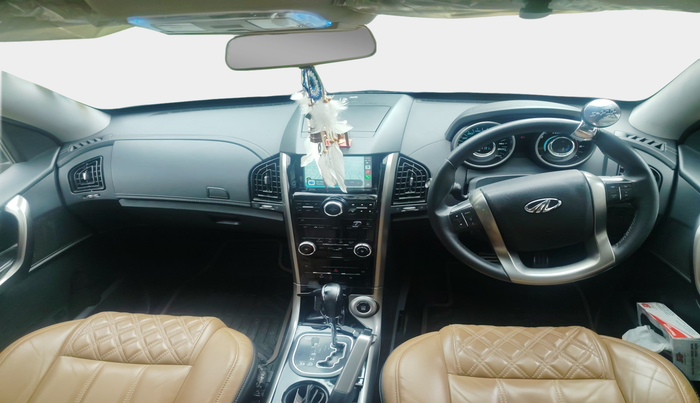 2019 Mahindra XUV500 W11 AT, Diesel, Automatic, 54,193 km, interior