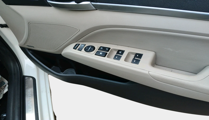 2021 Hyundai New Elantra 2.0 SX(O) AT PETROL, Petrol, Automatic, 27,111 km, interior