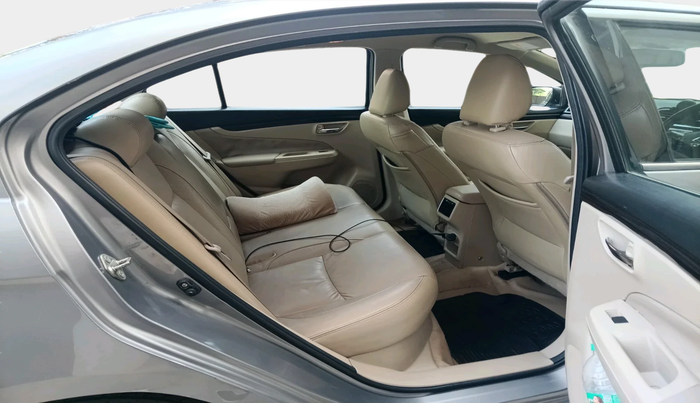 2016 Maruti Ciaz ZDI+ SHVS, Diesel, Manual, 57,593 km, interior