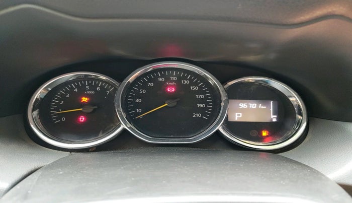 2018 Renault Duster RXS CVT, Petrol, Automatic, 96,701 km, interior