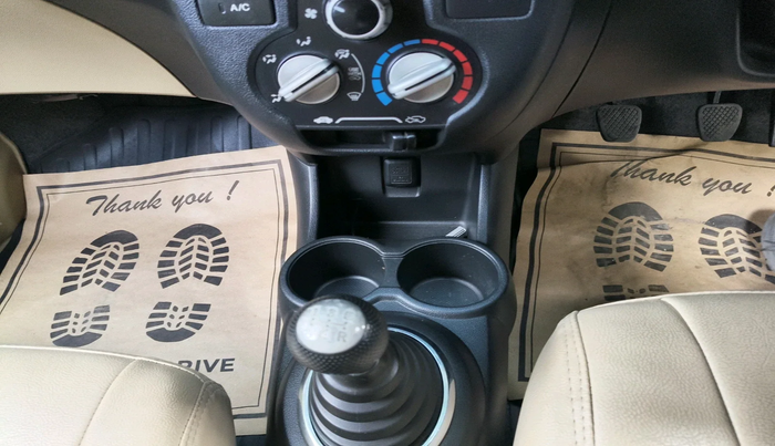 2014 Honda Amaze 1.5L I-DTEC S, Diesel, Manual, 77,466 km, interior