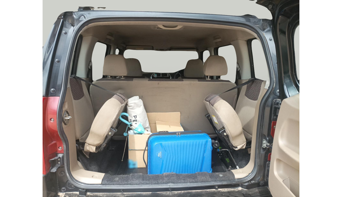 2015 Mahindra TUV300 T8 AMT, Diesel, Automatic, 84,560 km, exterior