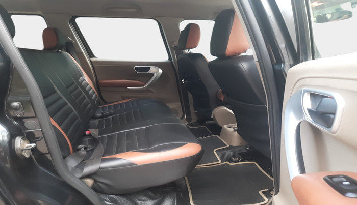 2016 Mahindra TUV300 T8 AMT, Diesel, Automatic, 87,458 km, interior