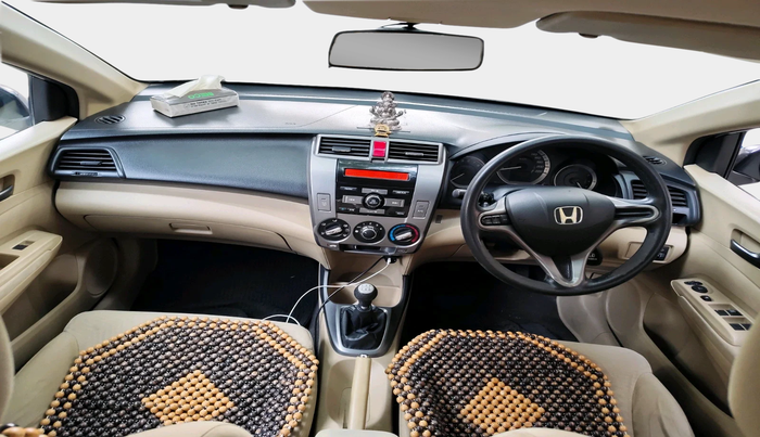 2013 Honda City 1.5L I-VTEC S MT, Petrol, Manual, 1,23,572 km, interior