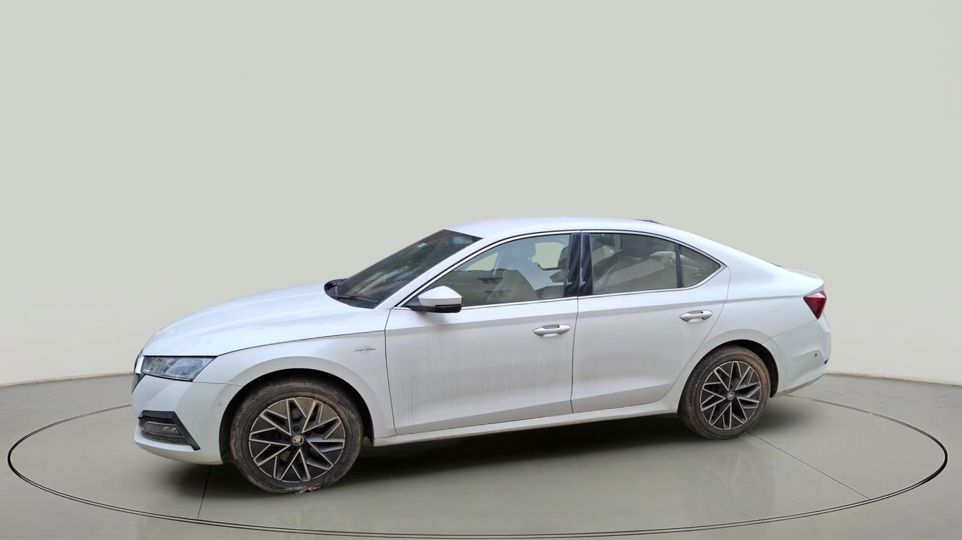 2021 Skoda Octavia L&K 2.0 AT, Petrol, Automatic, 74,307 km, exterior