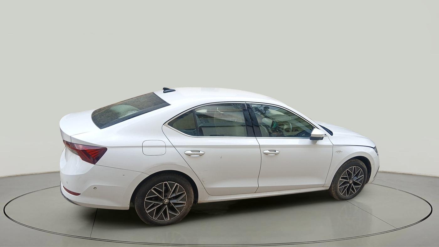 2021 Skoda Octavia L&K 2.0 AT, Petrol, Automatic, 74,307 km, exterior