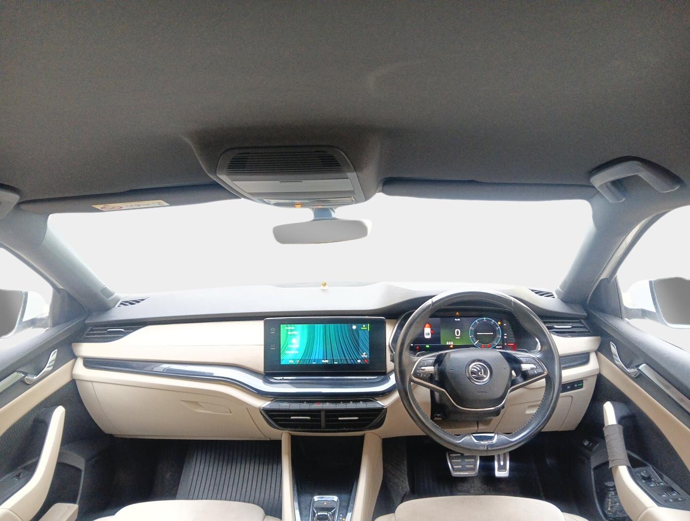 2021 Skoda Octavia L&K 2.0 AT, Petrol, Automatic, 74,307 km, interior