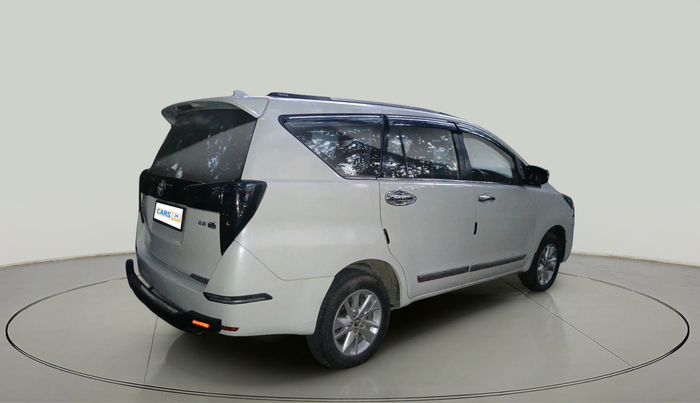 2017 Toyota Innova Crysta 2.8 ZX AT 7 STR, Diesel, Automatic, 1,80,007 km, exterior