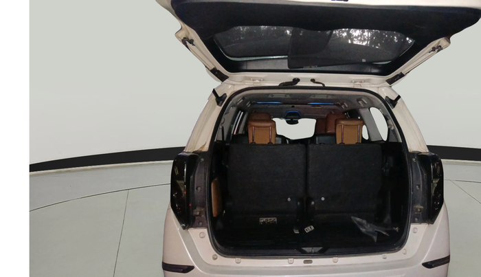 2017 Toyota Innova Crysta 2.8 ZX AT 7 STR, Diesel, Automatic, 1,80,007 km, exterior
