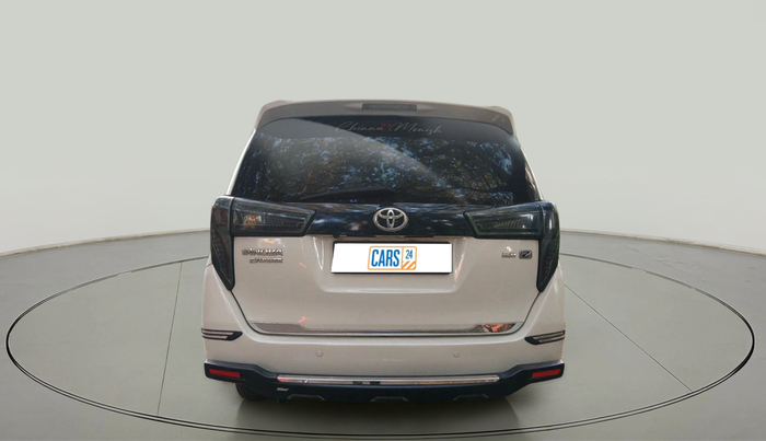 2017 Toyota Innova Crysta 2.8 ZX AT 7 STR, Diesel, Automatic, 1,80,007 km, exterior
