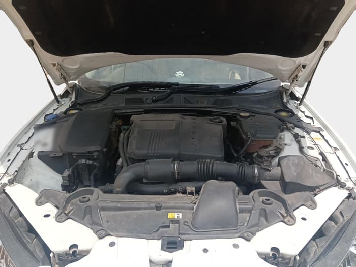 2013 Jaguar XF 2.2 DIESEL LUXURY, Diesel, Automatic, 1,04,500 km, exterior