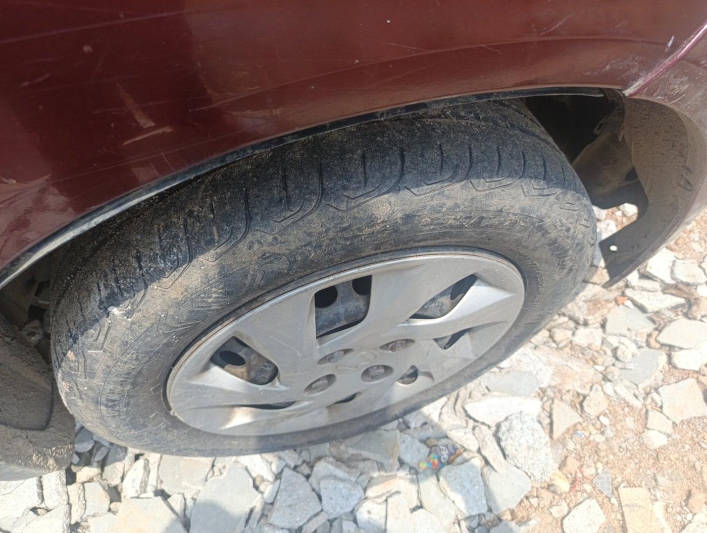 2013 Honda Amaze 1.5L I-DTEC S, Diesel, Manual, 1,35,600 km, tyre