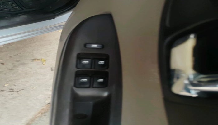 2010 Hyundai i20 MAGNA 1.2, Petrol, Manual, 1,95,106 km, interior