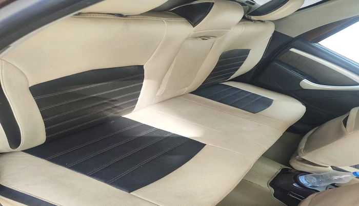 2013 Renault Duster 85 PS RXL DIESEL, Diesel, Manual, 1,56,728 km, interior