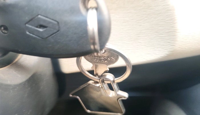 2013 Renault Duster 85 PS RXL DIESEL, Diesel, Manual, 1,56,728 km, interior