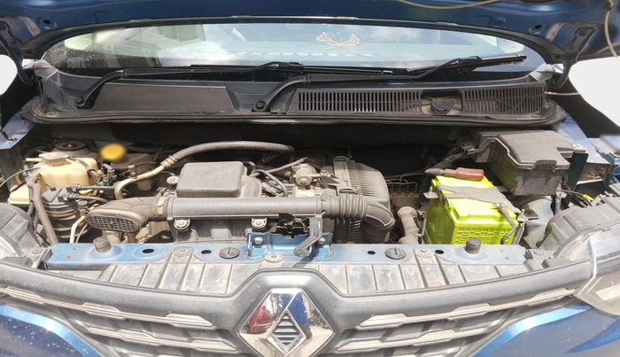 2019 Renault TRIBER RXZ, Petrol, Manual, 59,640 km, exterior