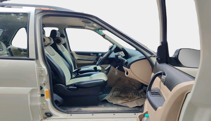 2014 Tata Safari Storme 2.2 LX 4X2, Diesel, Manual, 48,295 km, interior