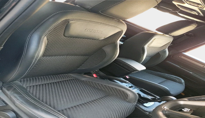 2023 Mahindra Thar LX P 2WD AT HT, Petrol, Automatic, 16,585 km, interior