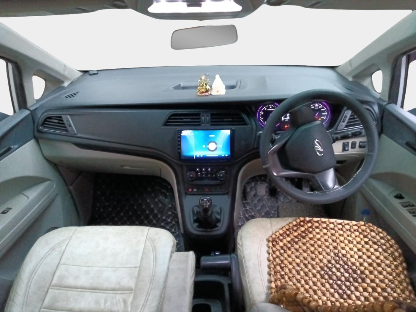 2018 Mahindra MARAZZO M4 8 STR, Diesel, Manual, 1,30,950 km, interior