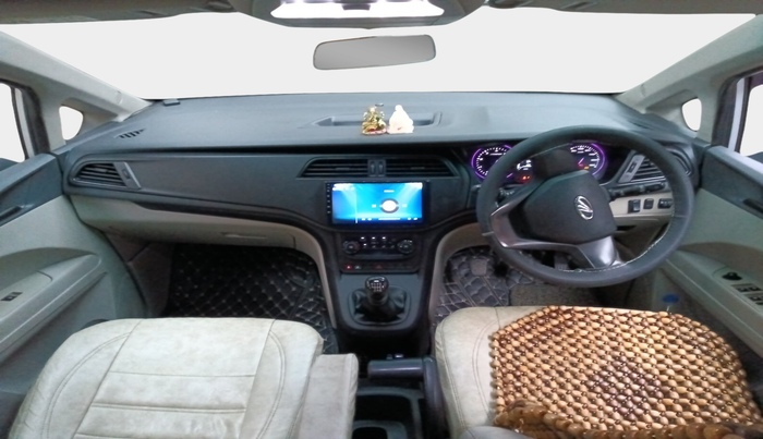 2018 Mahindra MARAZZO M4 8 STR, Diesel, Manual, 1,30,950 km, interior