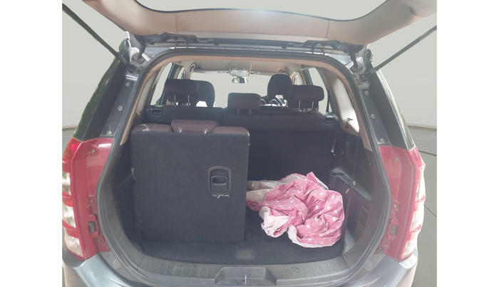 2014 Mahindra XUV500 W6, Diesel, Manual, 1,11,948 km, exterior