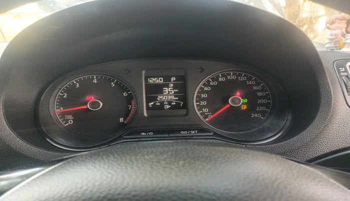 2021 Volkswagen Vento HIGHLINE PLUS 1.0L TSI AT, Petrol, Automatic, 25,039 km, interior