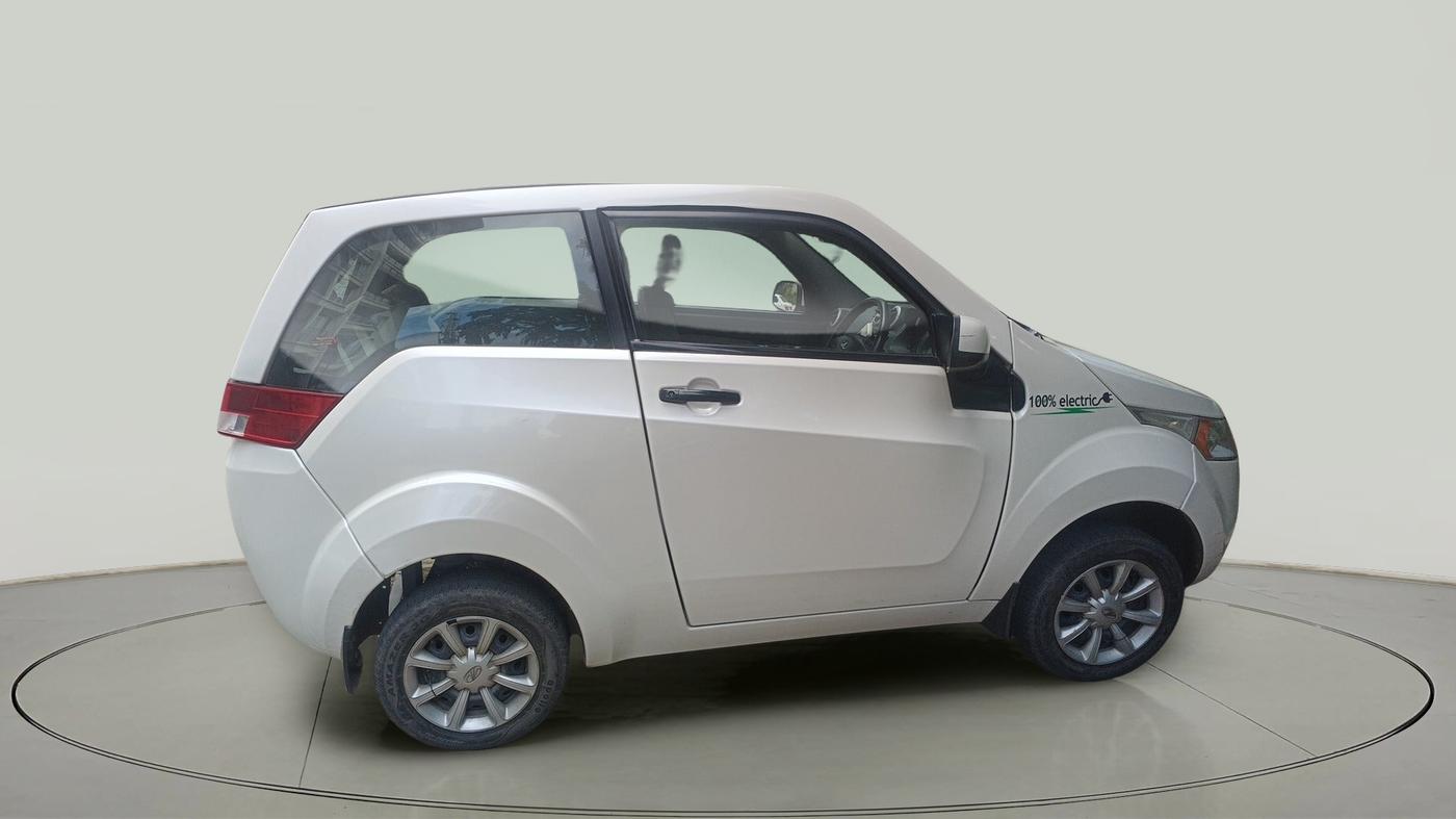 2016 Mahindra E2O T2, Electric, Automatic, 31,216 km, exterior