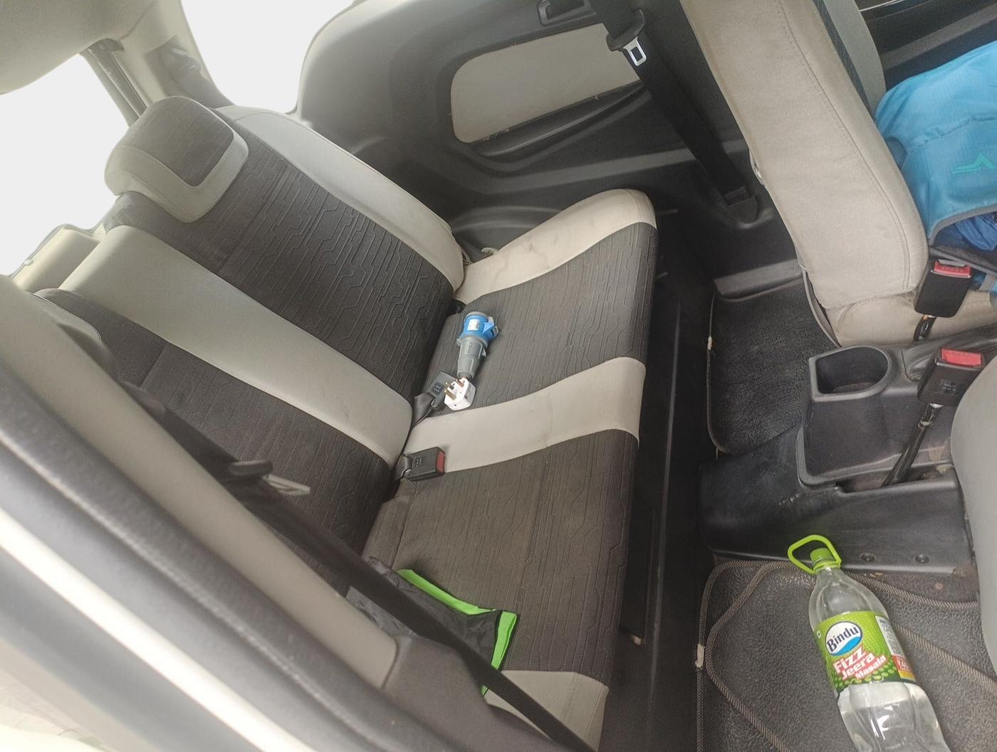 2016 Mahindra E2O T2, Electric, Automatic, 31,216 km, interior