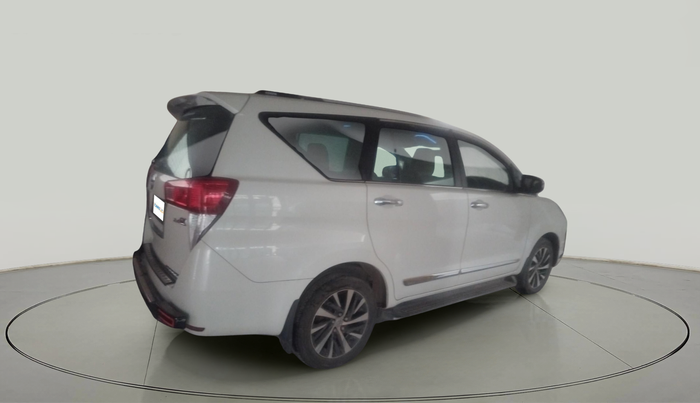 2021 Toyota Innova Crysta 2.4 ZX 7 STR, Diesel, Manual, 22,367 km, exterior