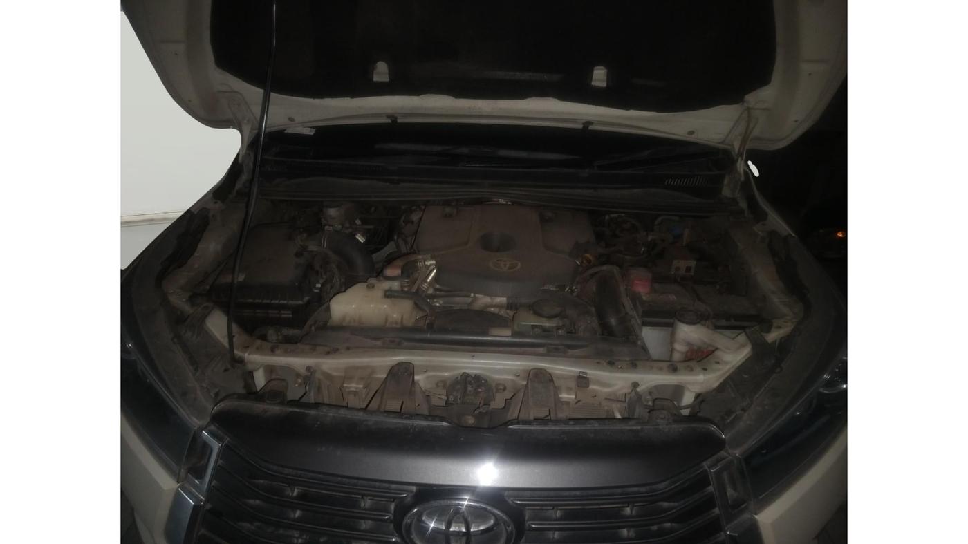 2021 Toyota Innova Crysta 2.4 ZX 7 STR, Diesel, Manual, 22,367 km, exterior
