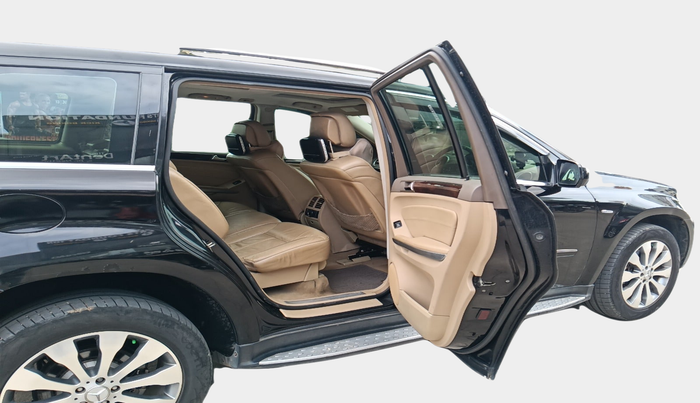 2010 Mercedes Benz S Class 350 CDI LONG BLUE EFFICIENCY, Diesel, Automatic, 1,47,000 km, interior