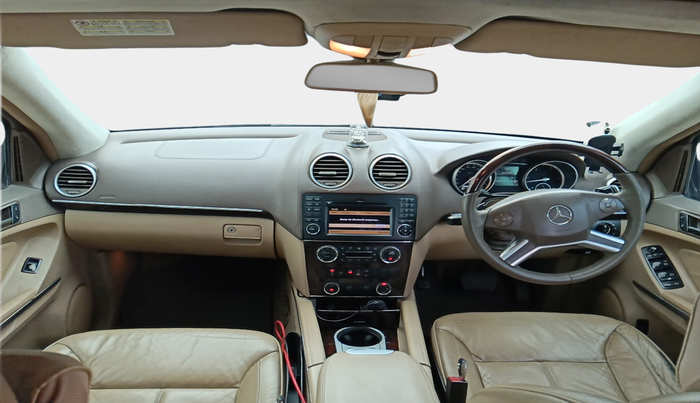 2010 Mercedes Benz S Class 350 CDI LONG BLUE EFFICIENCY, Diesel, Automatic, 1,47,000 km, interior