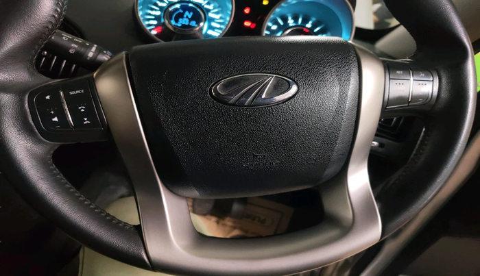 2019 Mahindra XUV500 W9, Diesel, Manual, 55,519 km, interior