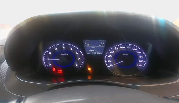 2013 Hyundai Verna FLUIDIC 1.6 VTVT SX, Petrol, Manual, 69,720 km, interior