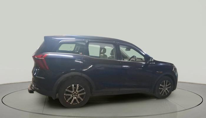 2021 Mahindra XUV700 AX 7 P MT 7 STR, Petrol, Manual, 36,439 km, exterior