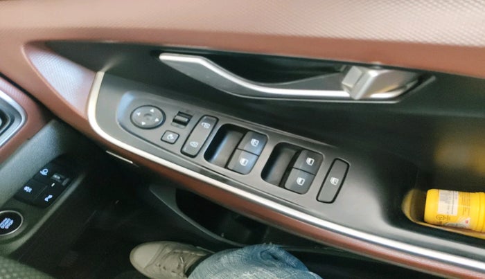 2022 Hyundai ALCAZAR 1.5 SIGNATURE (O) AT 7STR, Diesel, Automatic, 75,933 km, interior