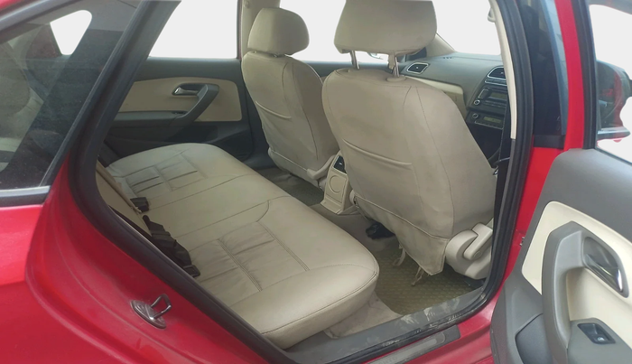 2011 Volkswagen Vento HIGHLINE 1.6 MPI, Petrol, Manual, 75,100 km, interior