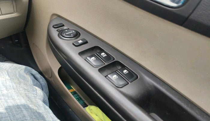 2012 Hyundai i20 SPORTZ 1.2, Petrol, Manual, 90,152 km, interior