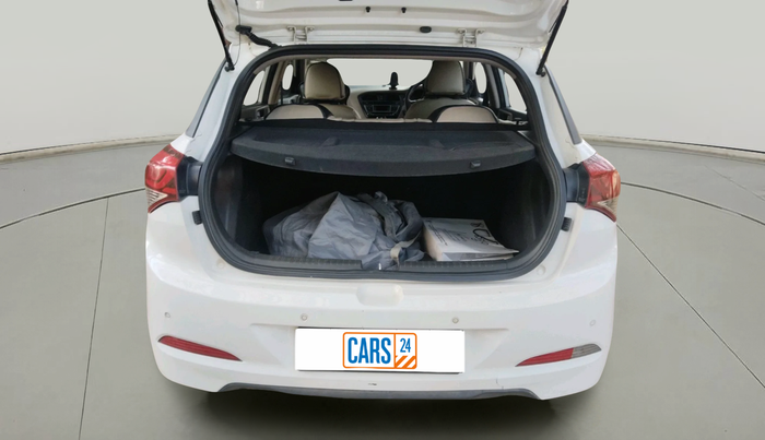 2015 Hyundai i20 SPORTZ 1.4 AT, Petrol, Automatic, 98,340 km, exterior